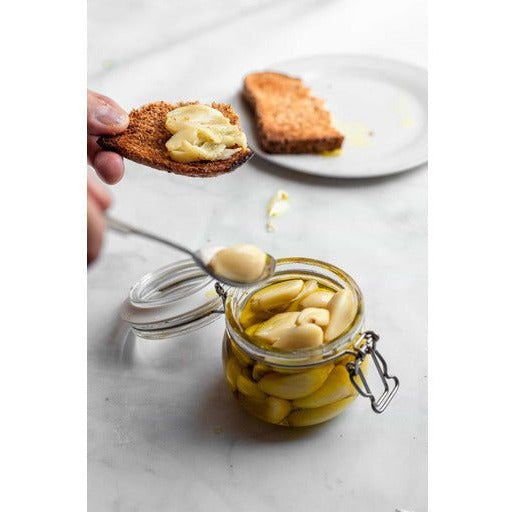 LA CERIGNOLA Marinated Garlic - 580g (19.40oz) - Pinocchio's Pantry - Authentic Italian Food